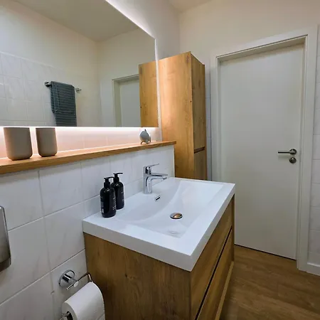 شقة Boddenhof 45 - Auszeit Fuer 2 Mit Infrarot-Sauna